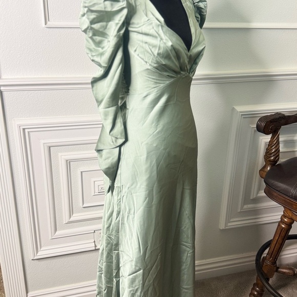 Line & Dot Sage Long Sleeve Dress - Picture 9 of 11